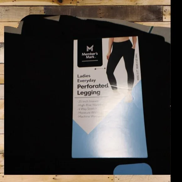 Member's Mark Black Athletic Leggings, w/ side pockets Size Large - Picture 2 of 3